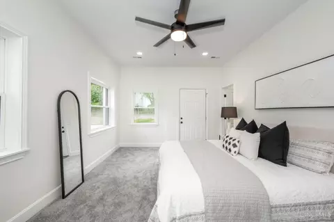 Bedroom - 817 Hawthorne Ave, Cincinnati, OH 45205 photo 2 of 7