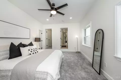 Bedroom - 817 Hawthorne Ave, Cincinnati, OH 45205 photo 1 of 7
