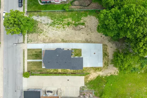View/Area - 817 Hawthorne Ave, Cincinnati, OH 45205 photo 1 of 1
