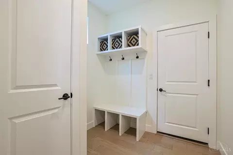 Entry Way - 4737 Alpine Ave, Blue Ash, OH 45242 photo 3 of 4