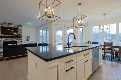 Kitchen - 4737 Alpine Ave, Blue Ash, OH 45242 photo 5 of 5