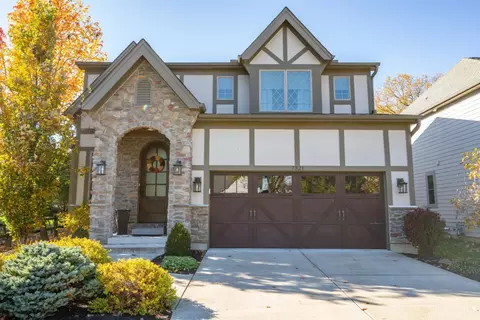 7321 Hosbrook Rd, Cincinnati, OH 45243