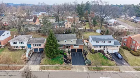 View/Area - 1013 Ligorio Ave, Greenhills, OH 45218 photo 1 of 9