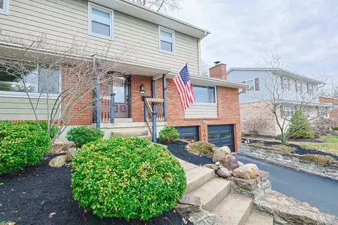 Exterior - 1013 Ligorio Ave, Greenhills, OH 45218 photo 2 of 12