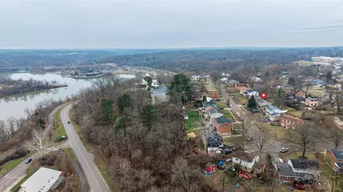 View/Area - 1013 Ligorio Ave, Greenhills, OH 45218 photo 4 of 9