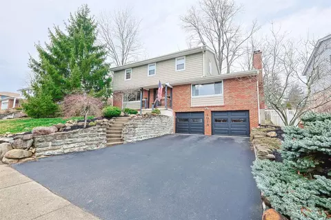 Exterior - 1013 Ligorio Ave, Greenhills, OH 45218 photo 10 of 12