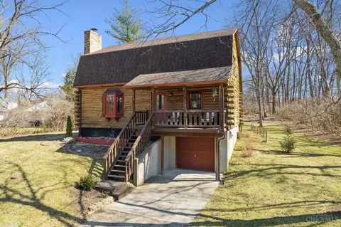 1054 Eight Mile Rd, Cincinnati, OH 45255