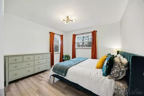 Bedroom - 8628 Mockingbird Ln, Cincinnati, OH 45231 photo 1 of 3