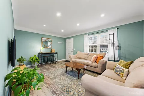 Living - 8628 Mockingbird Ln, Cincinnati, OH 45231 photo 1 of 3