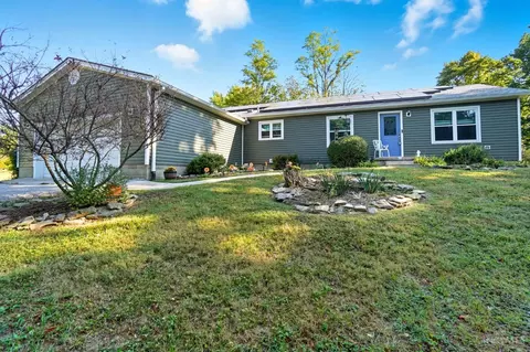 707 Hesse Dr, Fayetteville, OH 45118