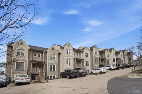 Exterior - 933 Auburnview Dr, Cincinnati, OH 45206 photo 2 of 4