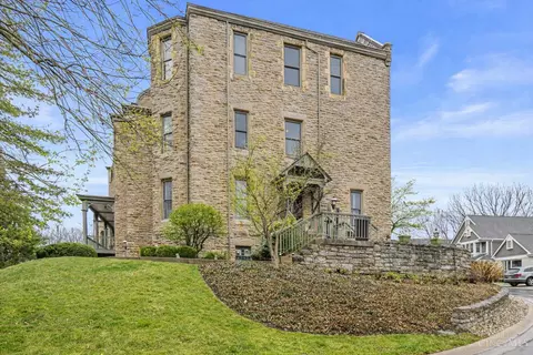 673 Windings Ln, Cincinnati, OH 45220