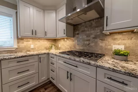 Kitchen - 817 Locust Corner Rd, Cincinnati, OH 45245 photo 2 of 6