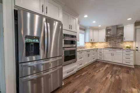 Kitchen - 817 Locust Corner Rd, Cincinnati, OH 45245 photo 3 of 6