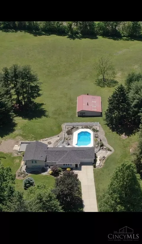 View/Area - 817 Locust Corner Rd, Cincinnati, OH 45245 photo 2 of 2
