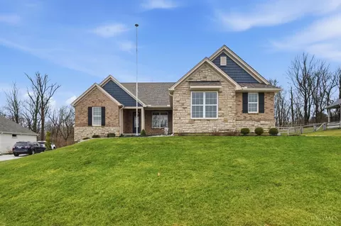 3519 Sunny Acres Dr, Ross Twp, OH 45013