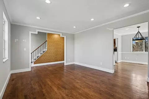 Living - 1759 John Gray Rd, Cincinnati, OH 45240 photo 3 of 6