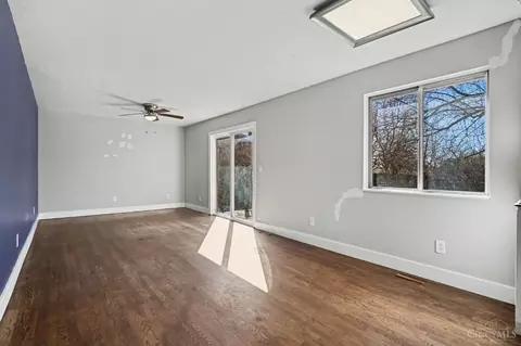 Living - 1759 John Gray Rd, Cincinnati, OH 45240 photo 4 of 6