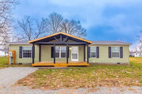 23 High St, Hillsboro, OH 45133