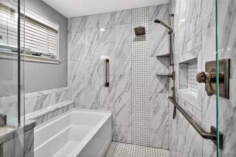 Bath - 11520 Edgewood Rd, Harrison, OH 45030 photo 3 of 5