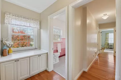 Entry Way - 852 Finney Trl, Cincinnati, OH 45224 photo 2 of 3