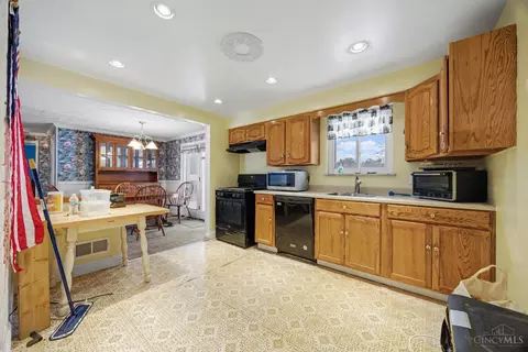 Kitchen - 735 Loda Dr, Cincinnati, OH 45245 photo 2 of 2