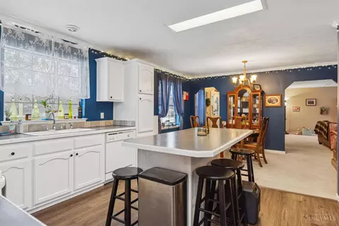 Kitchen - 5635 Thomas Rd, Georgetown, OH 45121 photo 3 of 4