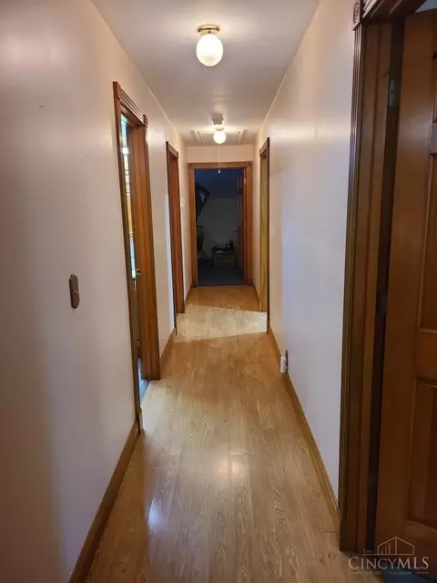 Entry Way - 7822 Dian Ave, Franklin, OH 45005 photo 2 of 3