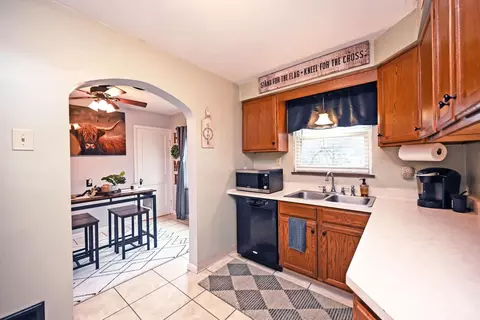 Kitchen - 5630 Eula Ave, Cincinnati, OH 45248 photo 2 of 3
