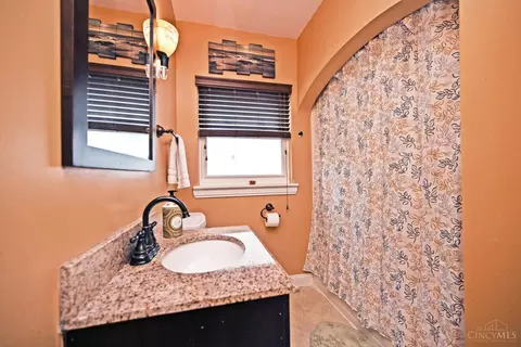 Bath - 5630 Eula Ave, Cincinnati, OH 45248 photo 1 of 2