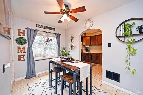 Dining - 5630 Eula Ave, Cincinnati, OH 45248 photo 1 of 3