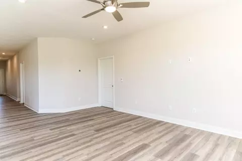 Living - 2463 Bartam Ln, Harrison, OH 45030 photo 2 of 3