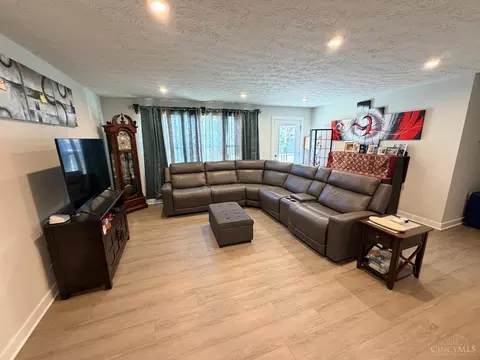 1283 Cavanaugh Ln, Harrison, OH 45030 photo 8