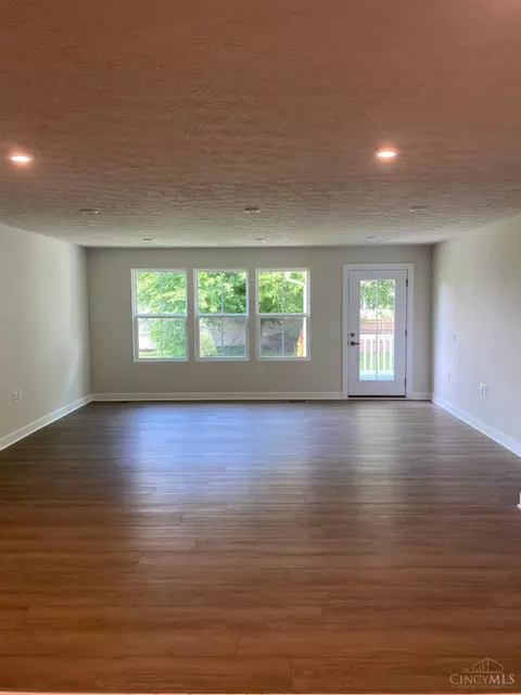 1283 Cavanaugh Ln, Harrison, OH 45030 photo 10