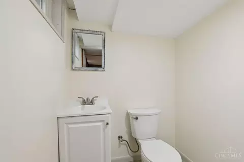 Bath - 498 Odin Dr, Cincinnati, OH 45244 photo 3 of 3