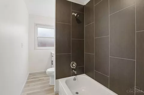 Bath - 498 Odin Dr, Cincinnati, OH 45244 photo 1 of 3