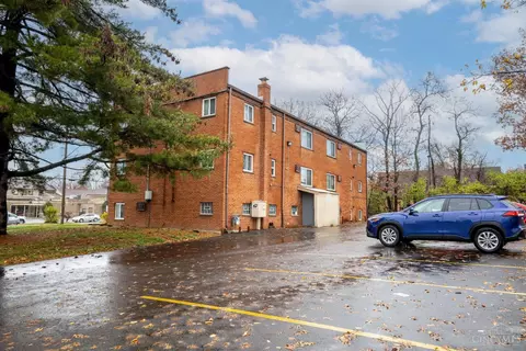 Exterior - 1165 Galbraith Rd, Cincinnati, OH 45224 photo 3 of 6