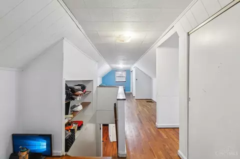 Entry Way - 134 W Crest Dr, Reading, OH 45215 photo 2 of 2