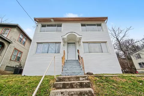 3835 Vine St, Cincinnati, OH 45217