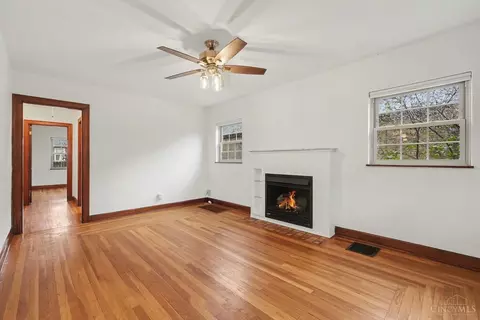 Living - 3319 De Forest Dr, Cincinnati, OH 45209 photo 2 of 2