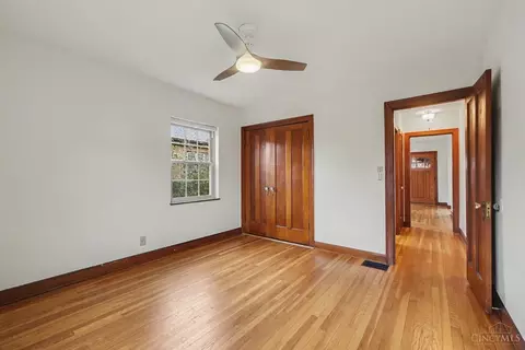Bedroom - 3319 De Forest Dr, Cincinnati, OH 45209 photo 4 of 5