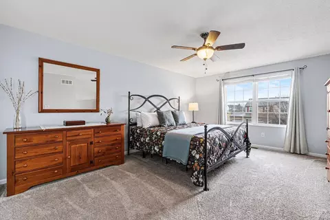 Bedroom - 4989 Springleaf Dr, Liberty Twp, OH 45011 photo 1 of 4