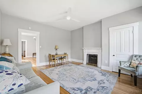 Living - 4309 Vine St, Cincinnati, OH 45217 photo 6 of 7