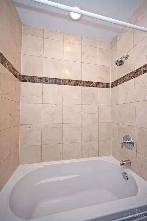 Bath - 3425 Berry Ave, Cincinnati, OH 45208 photo 2 of 2
