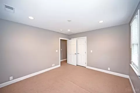 Bedroom - 3425 Berry Ave, Cincinnati, OH 45208 photo 1 of 6