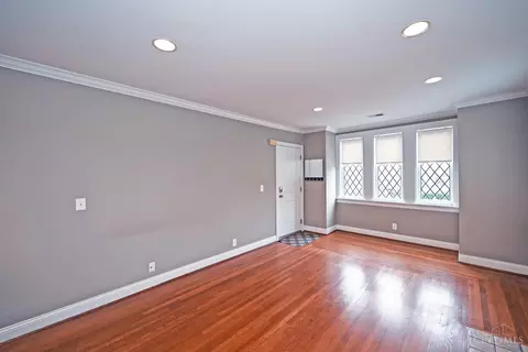 Living - 3425 Berry Ave, Cincinnati, OH 45208 photo 8 of 8