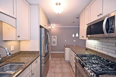 Kitchen - 3425 Berry Ave, Cincinnati, OH 45208 photo 3 of 4