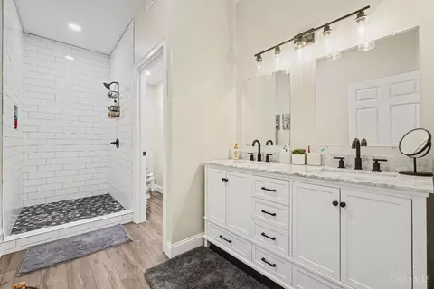 Bath - 9864 Baughman Rd, Harrison, OH 45030 photo 1 of 3