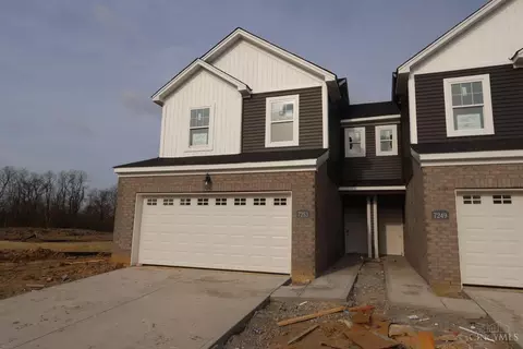 7253 Grandway Dr, West Chester, OH 45069