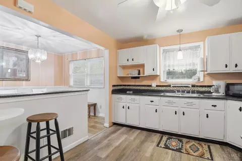 Kitchen - 3617 Fieldcrest Dr, Cincinnati, OH 45211 photo 2 of 3